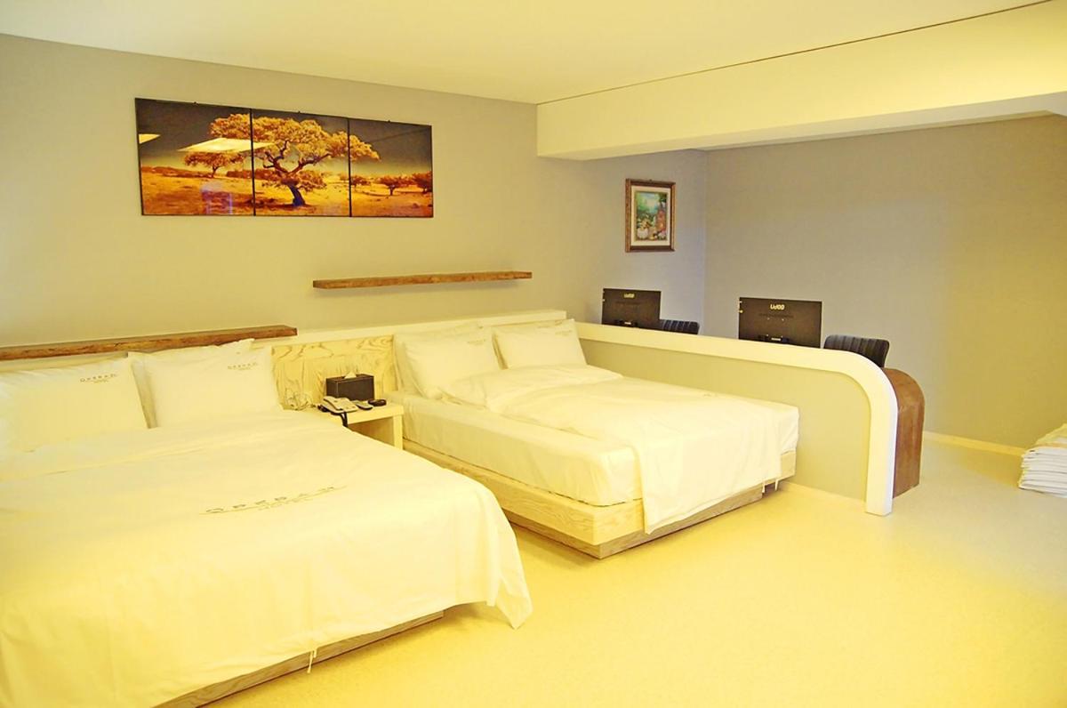 Opera 21 Hotel Jeonju Exterior foto