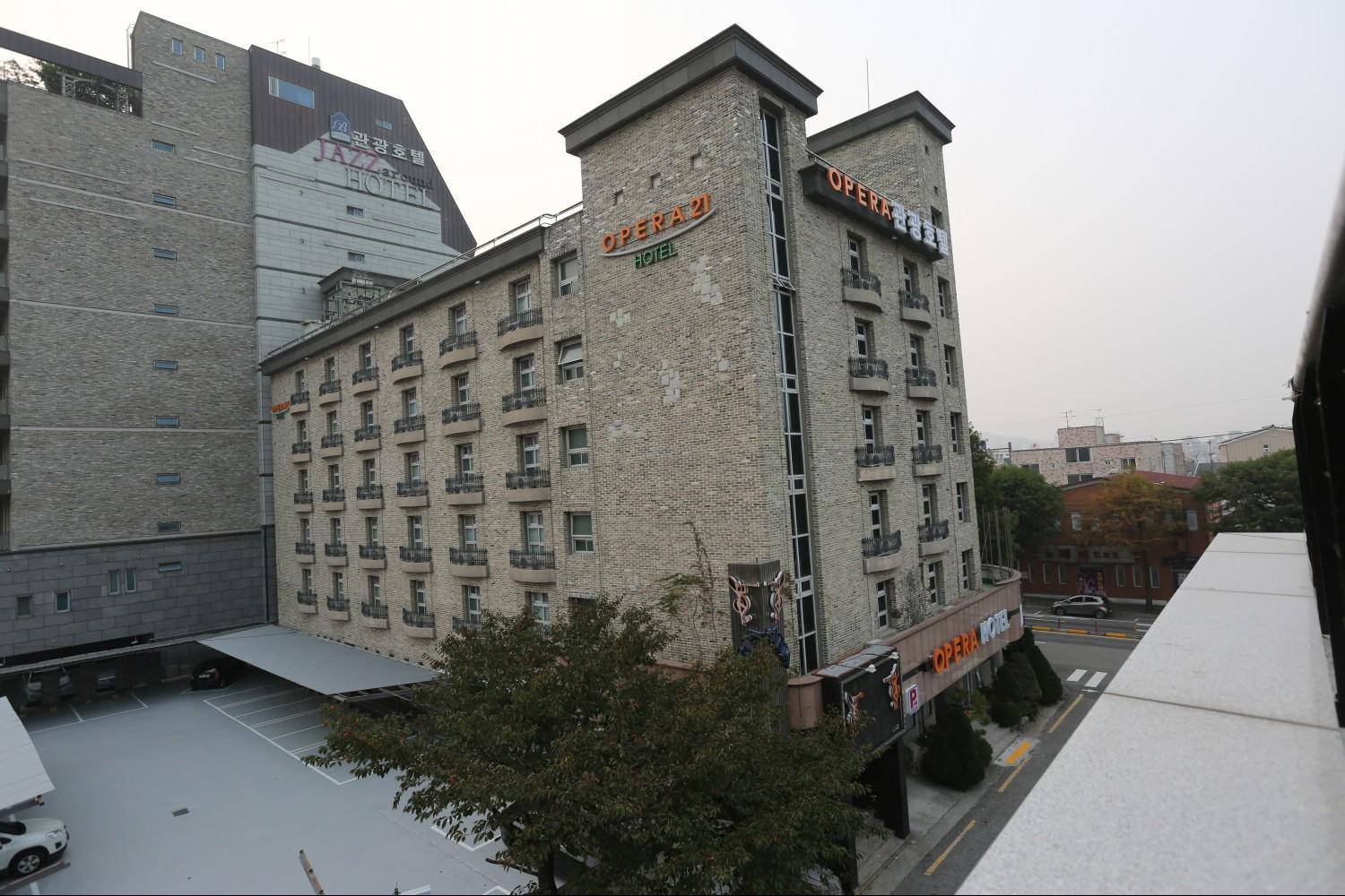 Opera 21 Hotel Jeonju Exterior foto