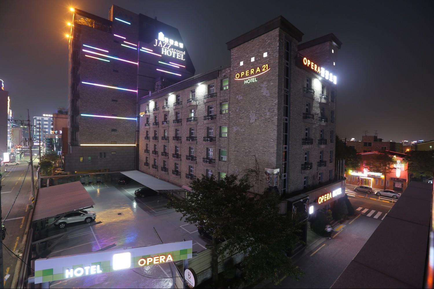 Opera 21 Hotel Jeonju Exterior foto